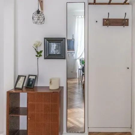 Menabrea 33 - Stylish Apartment! شقة ميلان