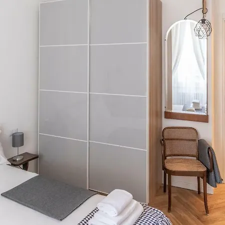 Menabrea 33 - Stylish Apartment! شقة *