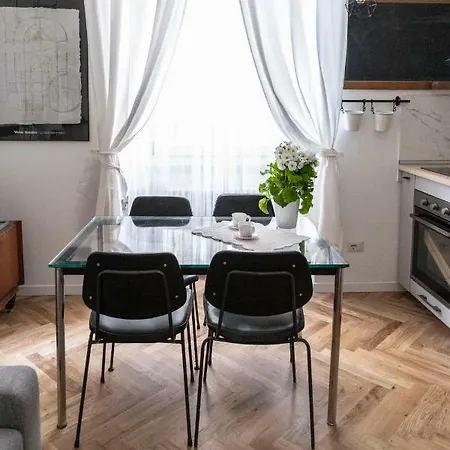 アパート Menabrea 33 - Stylish Apartment!